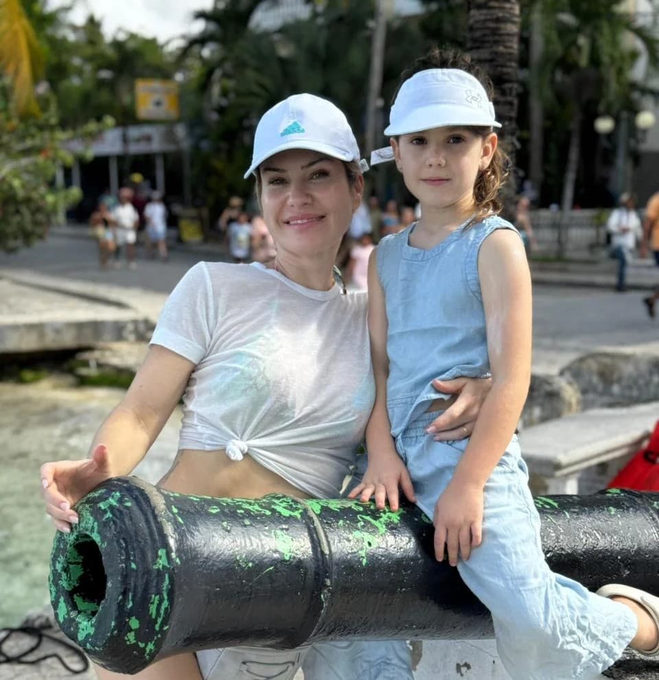 Madre e hija en el tour